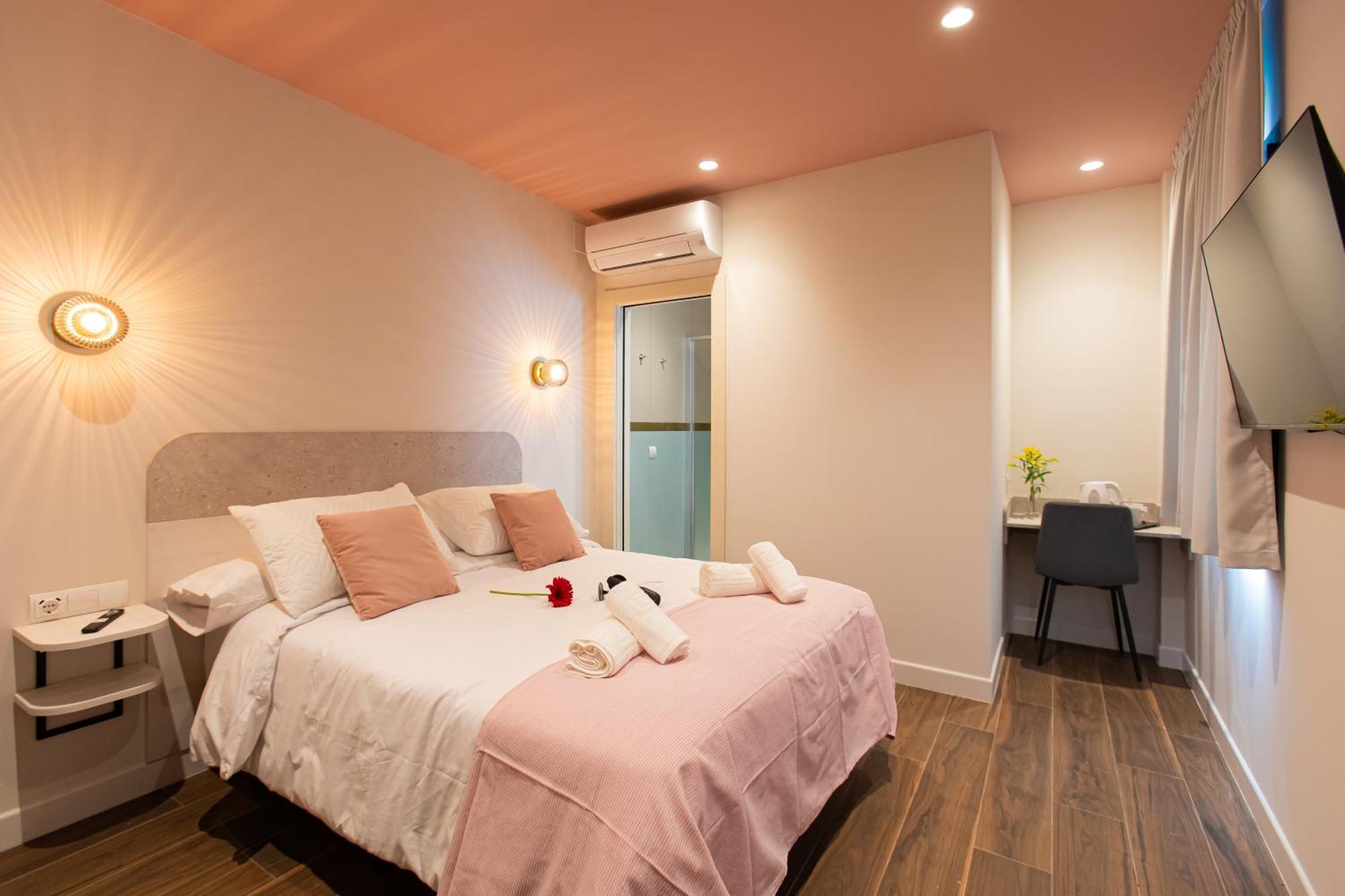 Boutique Rooms Playa Burriana Nerja Exterior foto