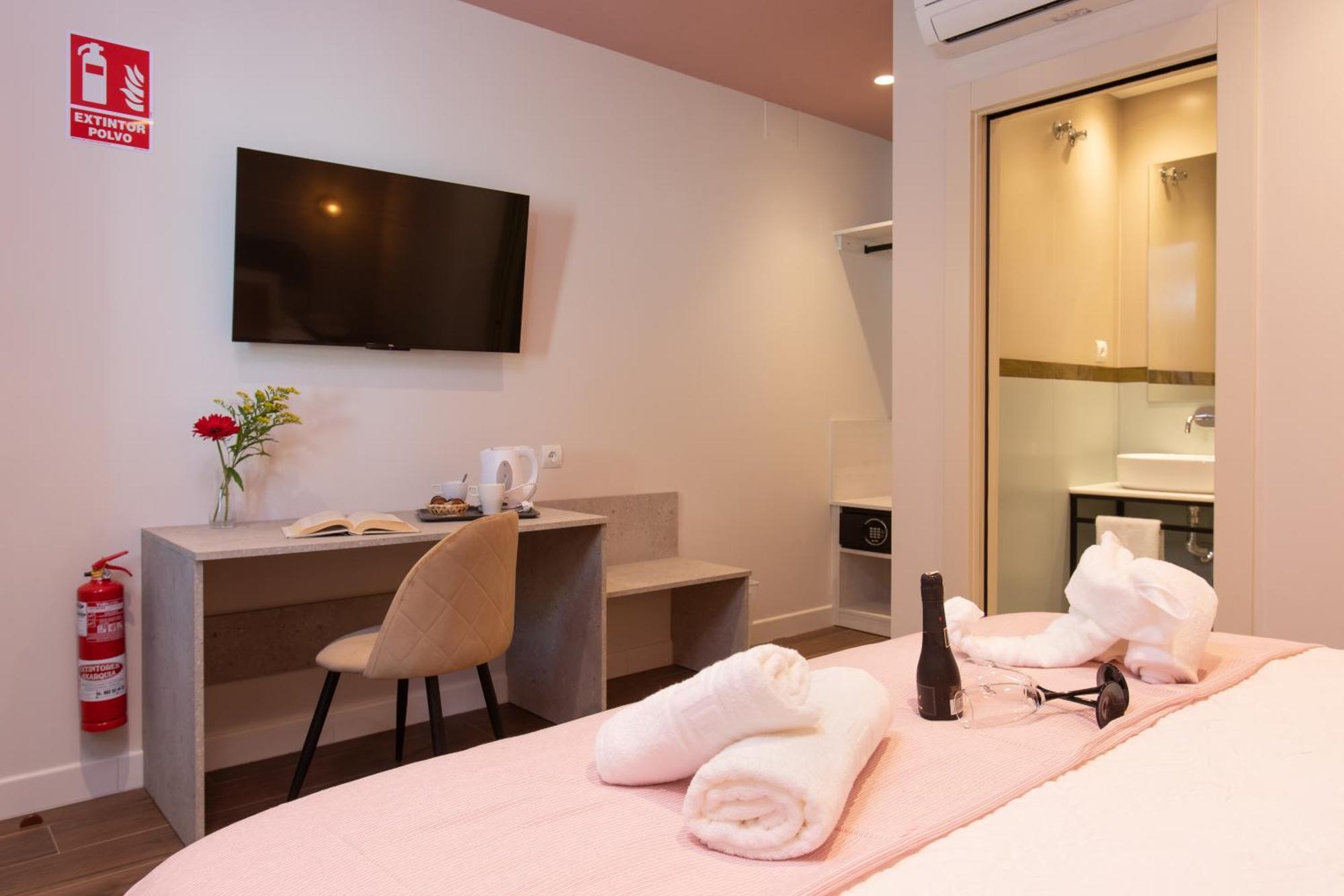 Boutique Rooms Playa Burriana Nerja Exterior foto